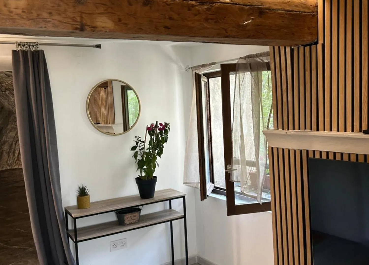アパート Appartement Centre Ville Avec Jacuzzi シストロン